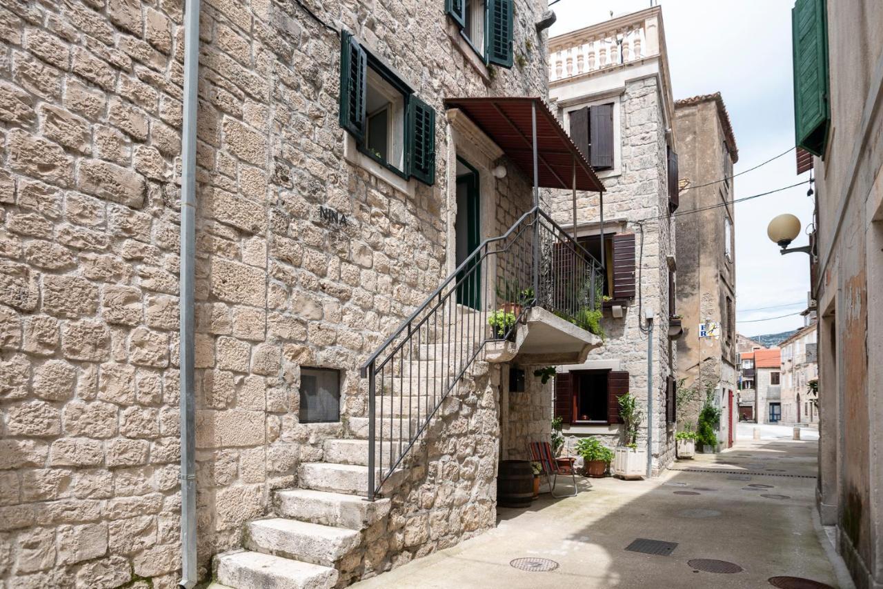 Guesthouse Nina Kaštel Novi Eksteriør bilde